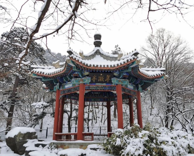 北京香山公园雪景美到极致