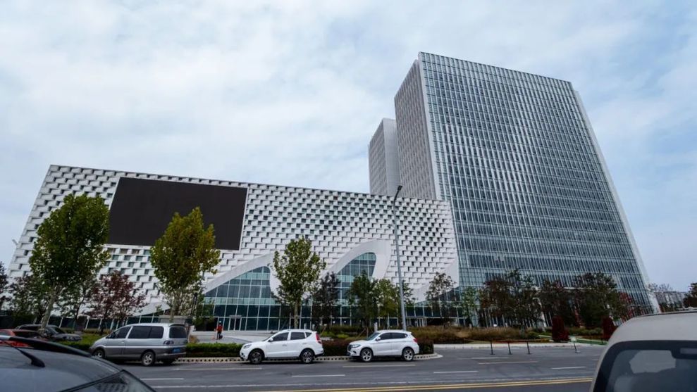 在这个晚秋时节一起走进ccd里的郑报集团新址