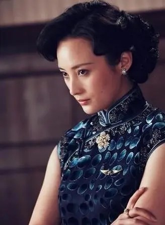 蒋勤勤新剧官宣定档,海报却被陈建斌抢先发出,46岁颜值不输当年_腾讯