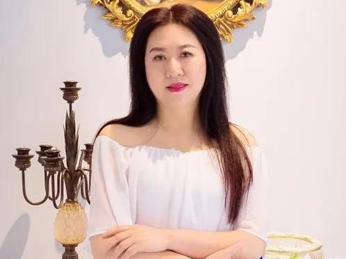 今天不說現代詩看看現在女詩人的筆名吧也有意思哦