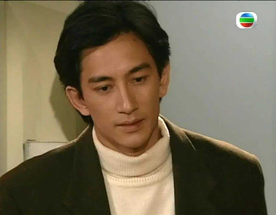 漂亮香港演员吴启华拒绝移民国外用普通话强调我是中国人