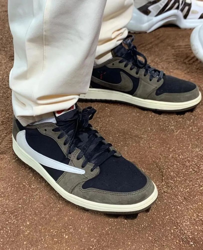 ts泄露多双nike联名全是倒钩设计三分教学后又出名场面