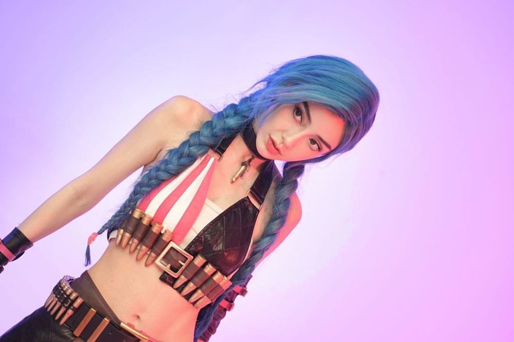 angelababy cos金克丝还原度惊人 蓝色双麻花吸睛