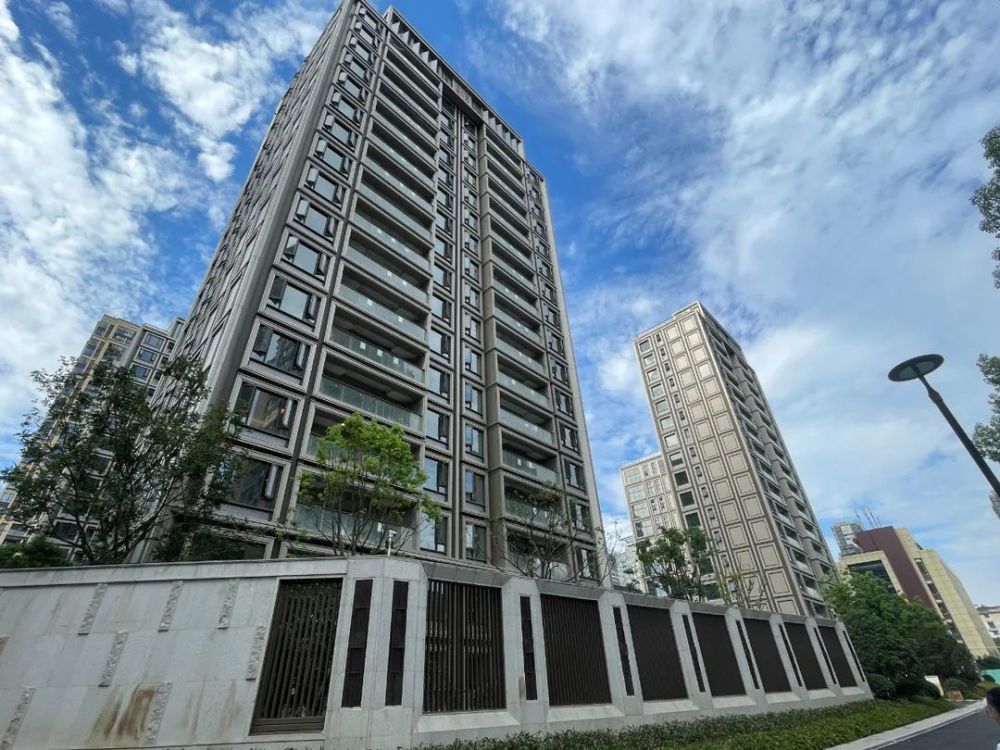 锦绣公馆博世五件套城西银泰双地铁118㎡空中跃墅155270㎡平层公馆