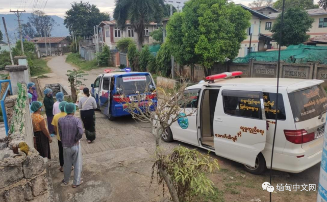缅甸腊戌一天近800人接受检测茶铺饵丝店等禁止堂食市场部分店铺关闭