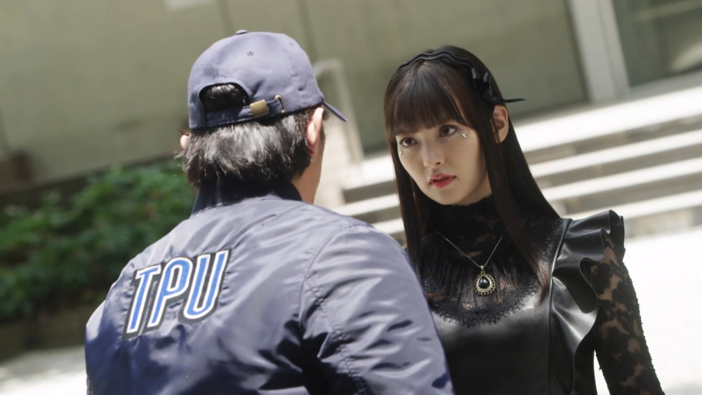 《特利迦奥特曼》卡露蜜拉人间体登场,粉丝们纷纷高呼要投敌