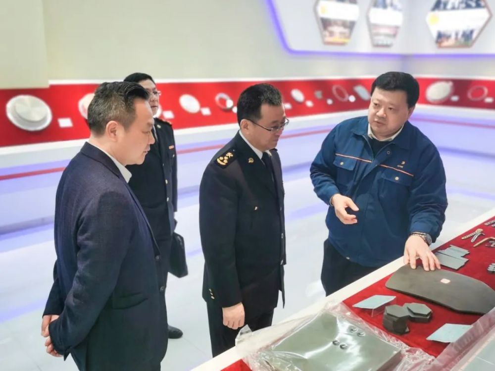 宁波海关关长 马建哲坚强发挥海关职能.