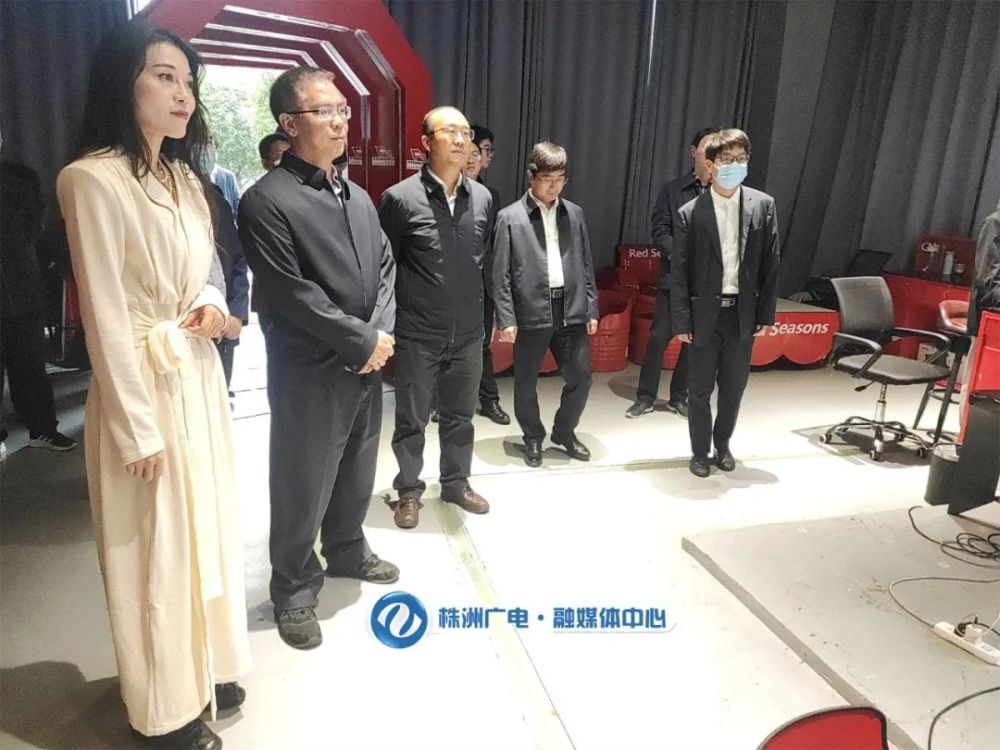 快讯丨曹慧泉调研服饰产业