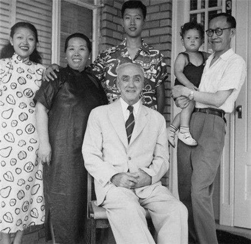 他是满清皇族后裔15岁出国后加入美军成为美国军衔最高的华裔