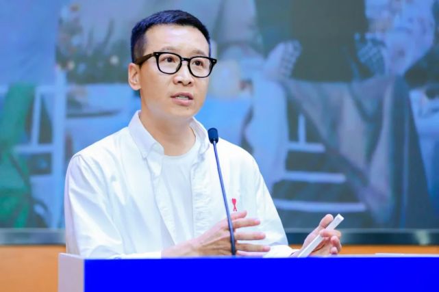 马寅阿那亚的商业之道与幸福之道