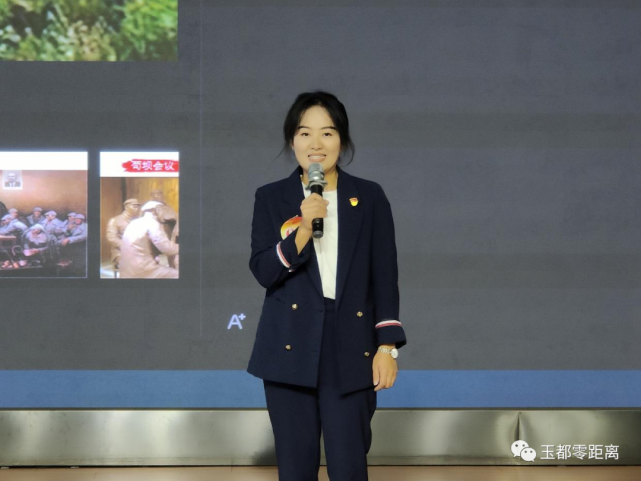 来自吐沙拉镇小学的杨霞正在进行演讲来自和田市第四中学的周君君正在