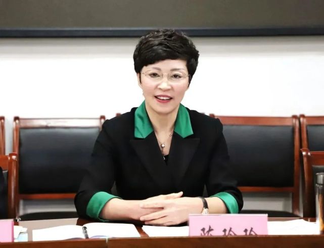 陈玲玲在婺城区调研县乡两级人大换届选举工作时强调生动实践全过程