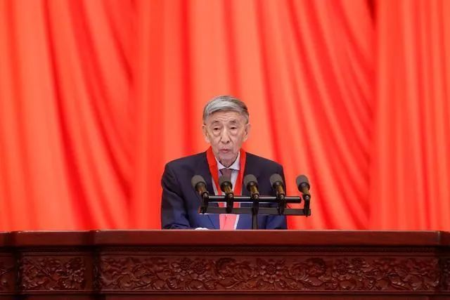 真前方核能获国家最高科技奖的他与核能结缘60年