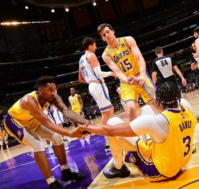 nba 不要放弃湖人！美媒列出4大期待，这不是詹姆斯末日！