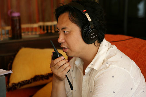 回到住处后,牛朝阳奋笔疾书,用了一夜时间,以李琛与女友的故事为原型