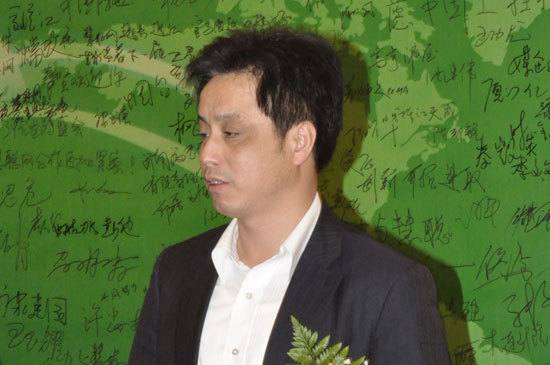 汪立平掌握了机械制造技术以后,却没有资金来创业,因此他从代销机械
