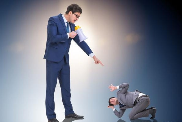 该强硬时,就要拿出点硬气