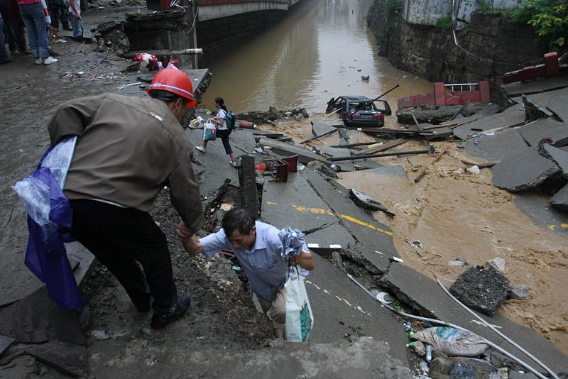 美国一人工水库附近频繁发生神秘小地震引发恐慌湖边就是核电站