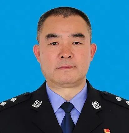 今天,为您讲述 齐鲁 最美警察候选人费县探沂镇副镇长,探沂派出所所长