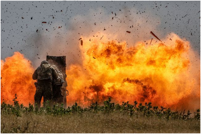 解放军土造没良心炮两炮打过去敌人30分钟没敢抵抗