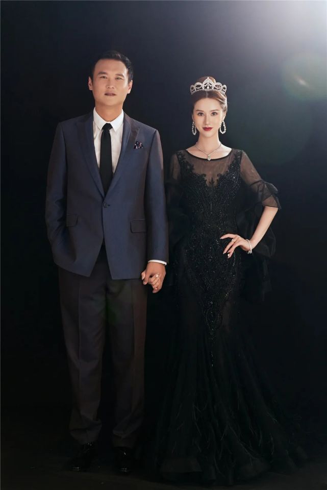 国安徐云龙大婚图说婚礼新婚妻子王骞钤坦言更爱孩子期盼早当父母