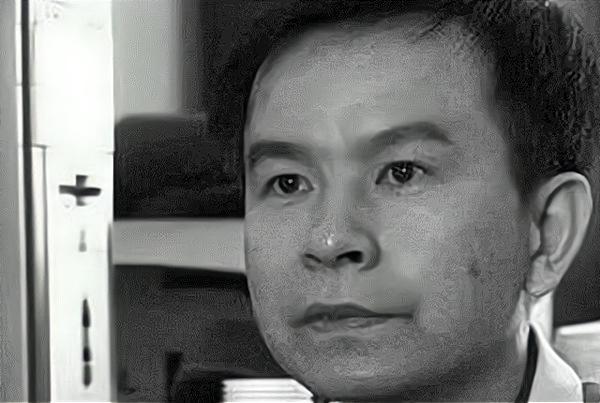 回顾传奇死刑犯李江涛:天才在左,疯子在右,他偏偏在中间走