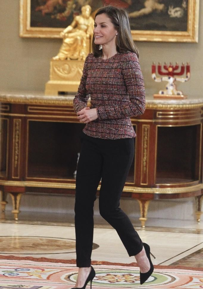 西班牙王妃都快瘦脱相了但身上肌肉感挺明显感觉仍然很精神