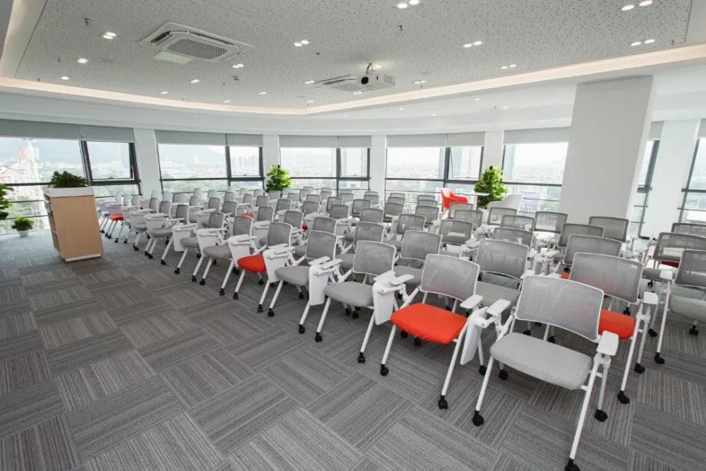 有温度的职场佛山平安人寿30营销职场全新上线