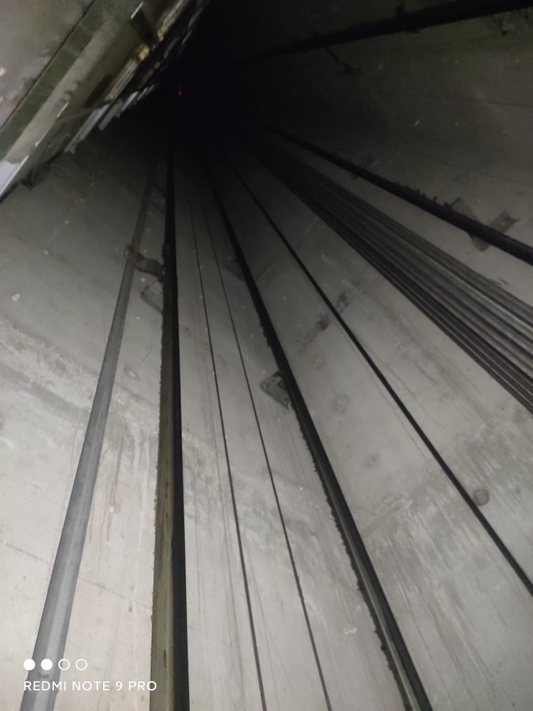 电梯井道大片赏析