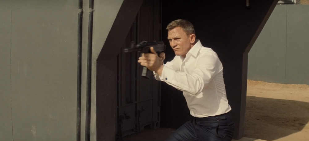 盘点电影中那些暴力与男性权力的代表性道具,007的经典配枪