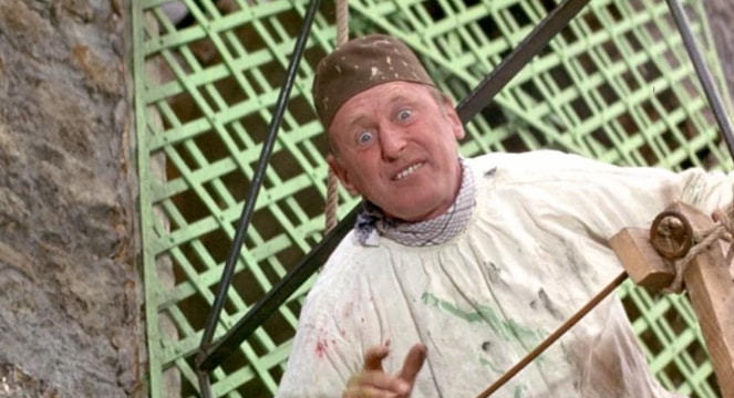 观众最熟悉的于鼎代表作大概就是《虎口脱险》里的油漆匠奥古斯坦了吧