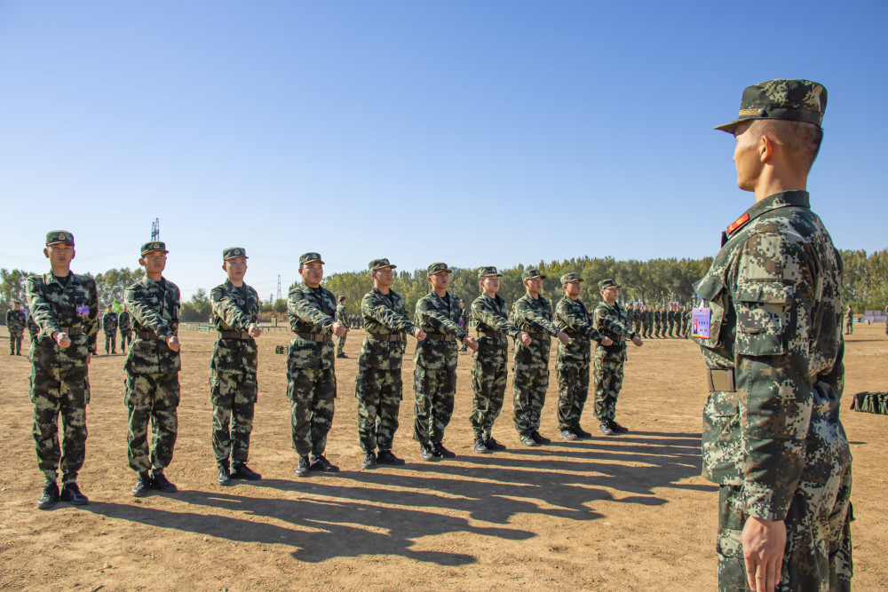 排面标齐这就是咱当兵的人