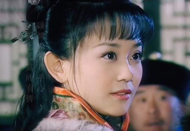 尤其是在电视剧《关中枪声》里面,海陆饰演的秦腔名角儿秋香,无论演技