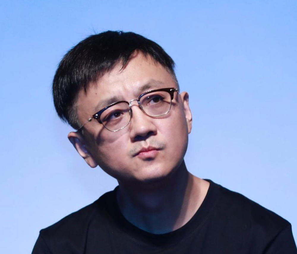 评分低主要是导演邓超的责任,但编剧俞白眉恐怕也难辞其咎.