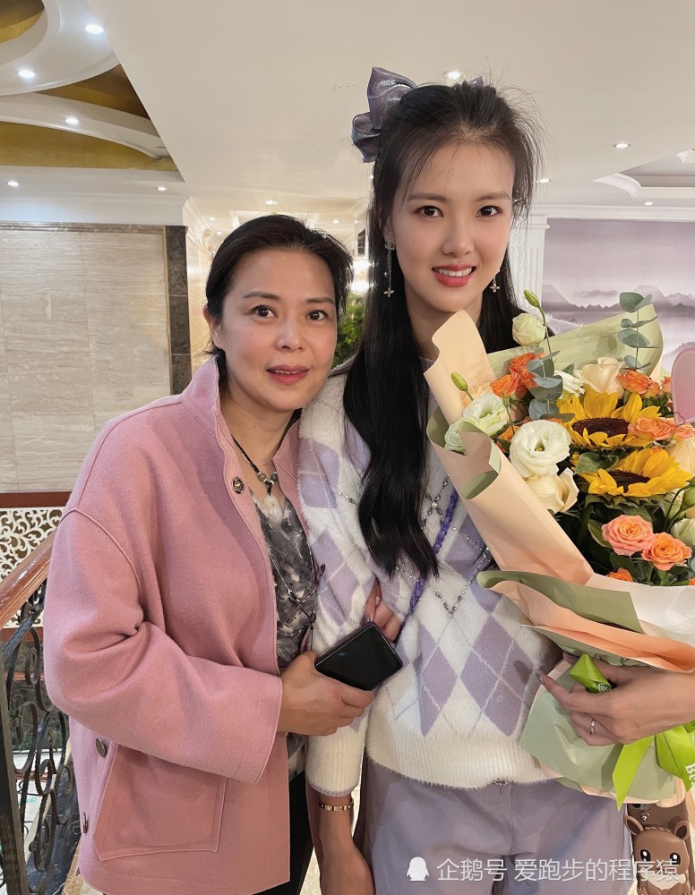 张常宁26岁生日 婚戒很抢眼 丈夫吴冠希缺席 竞彩波经 比分盘口 华体网