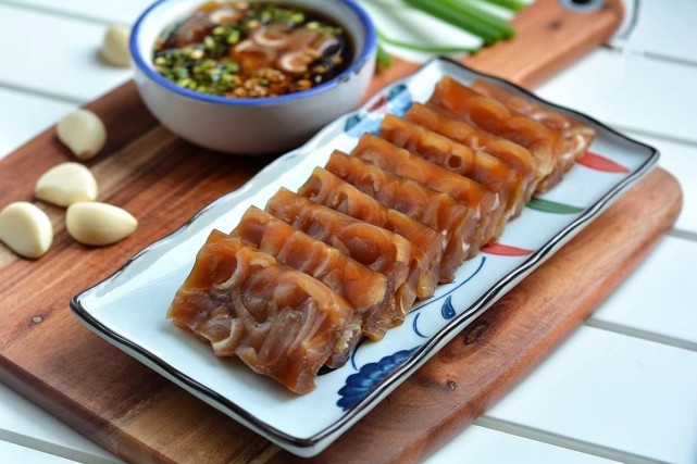 qq弹弹,筋道爽口的肉皮冻,自己在家也能轻松做|肉皮|猪皮|胶原蛋白|肉