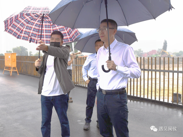 (县领导在科创中心调研)11月6日,闽侯县委书记赵明正带领县直有关