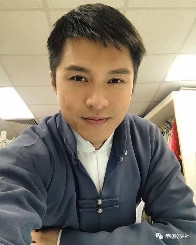 黄嘉乐接受访问时,对于首次担正形容如释重负:"因为我一直都好想完成