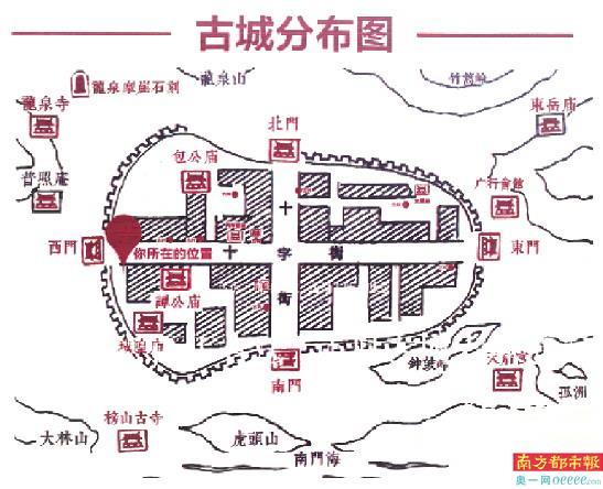 平海古城西门,气势最为恢宏.古城庙宇屋脊的龙饰.