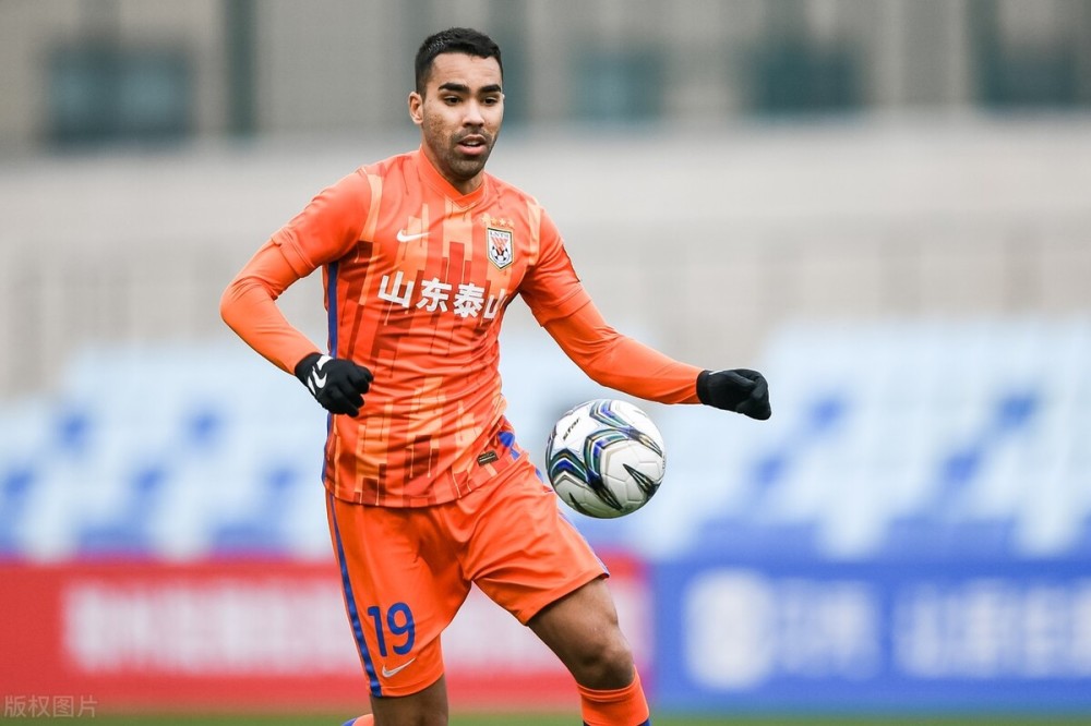 进决赛!德尔加多3场比赛进4球,曾被称为"最差归化球员"_腾讯新闻