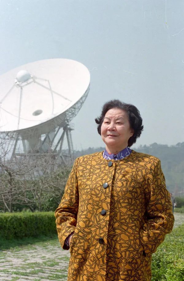 她95岁了,告诉所有女性,要勇敢地打破天花板