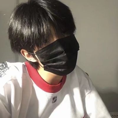 "帅气男高学长头像"_腾讯新闻