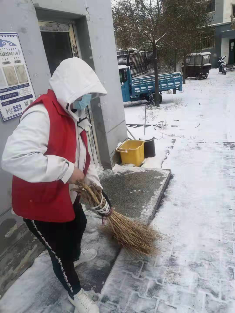 疫情防控雪中戰疫瞬間有堅守有溫暖更有力量