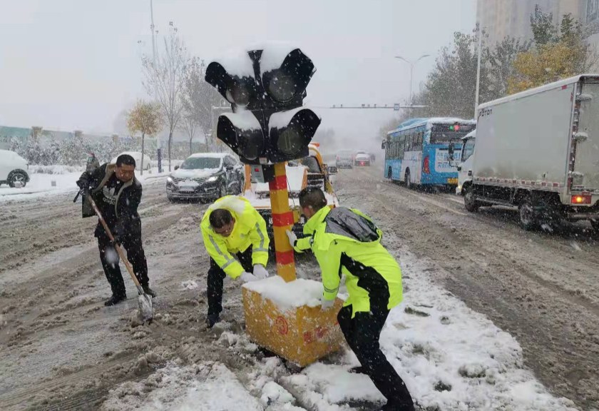 直擊剛剛結束的德州這場暴雪德城夏津積雪最深接下來還需注意