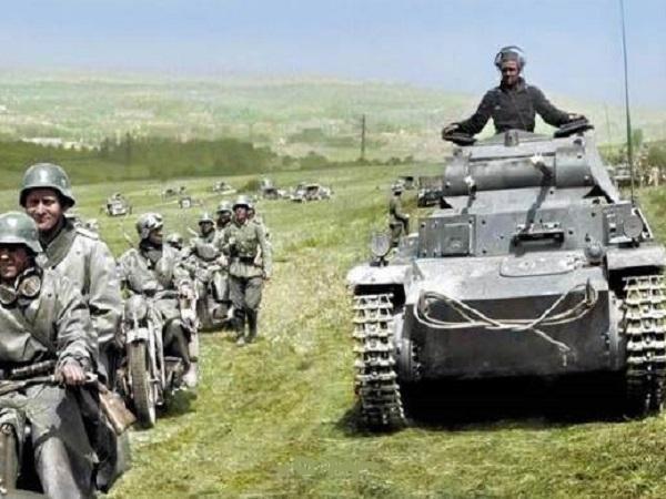 来自苏联的钢铁巨兽，德国装甲兵心中的梦魇，KV系列重型坦克醋溜白菜的做法家常做法视频