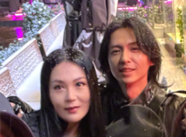 哥哥出道后首聚赵文卓夫妇秀恩爱张淇霸气搂妻李承铉落单