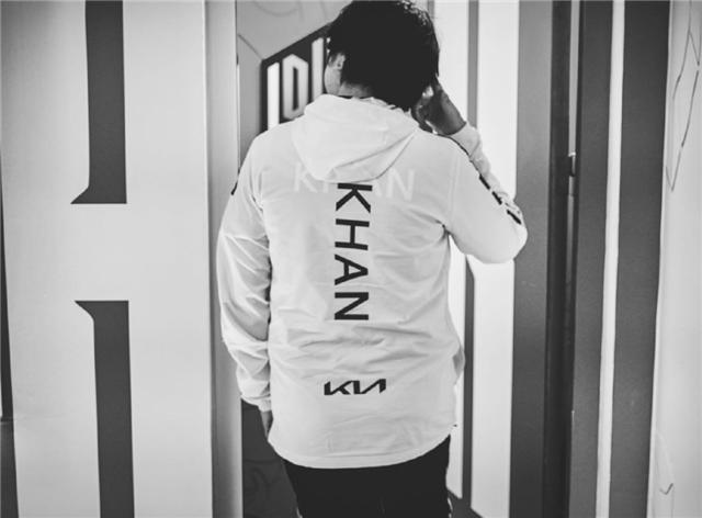 khan:我让队友们甩锅给我,弟弟们都很好