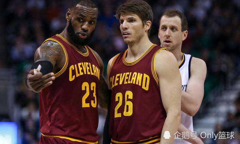 骑士 前NBA球员科沃尔：詹姆斯能理解所有战术，他能在训练中讲45分钟战术