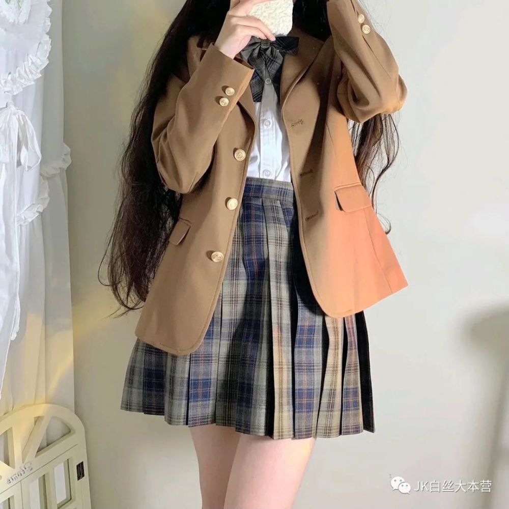jk制服|秋天巧克力色系搭配励日系校供感-套来自:东京岁时记jk_腾讯