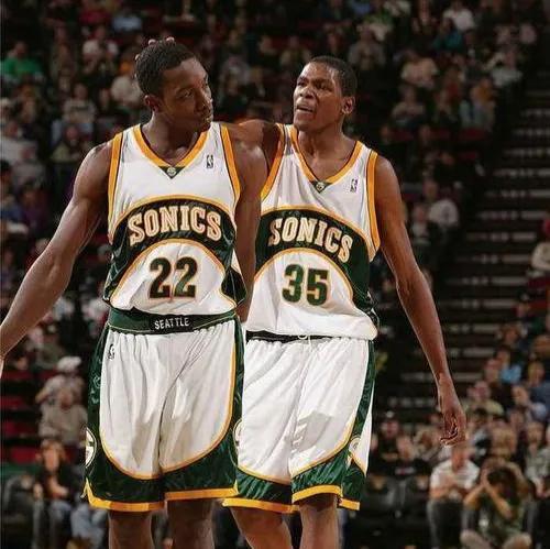 杰夫·格林 心脏曾停止跳动75分钟的男人，NBA励志人物之杰夫格林